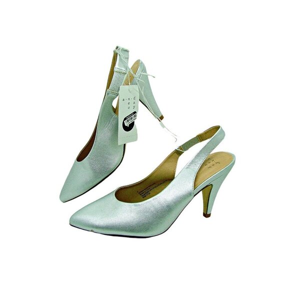 A New Day Nettie Silver Leather Pointed Toe Slingback Heels ACR68 Size 7 NWT - Picture 1 of 11